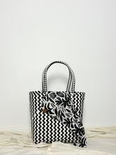 Load image into Gallery viewer, The Market Bag - Black and White
