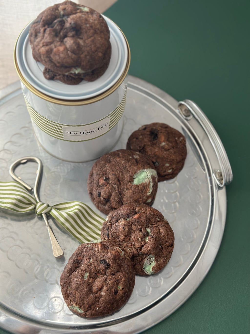 The Cookie Tin - 6 Cookies